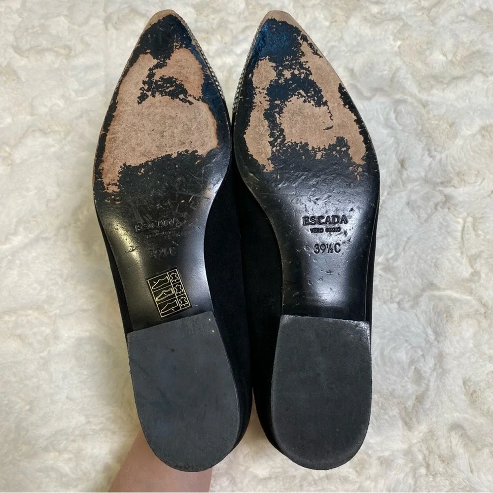 Escada Vero Cuoio Black Pointed Toe Crystal Rhinestone Velvet‎ Flats Size 39.5
